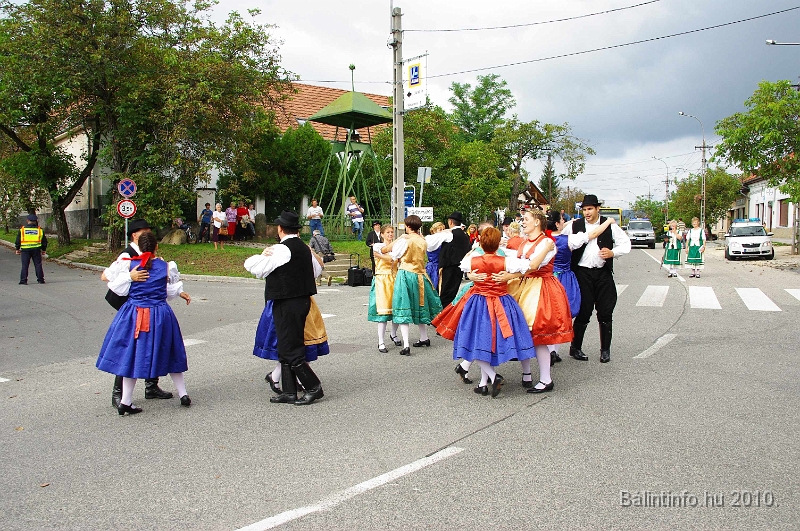 szureti_felvonulas_2010_110.jpg