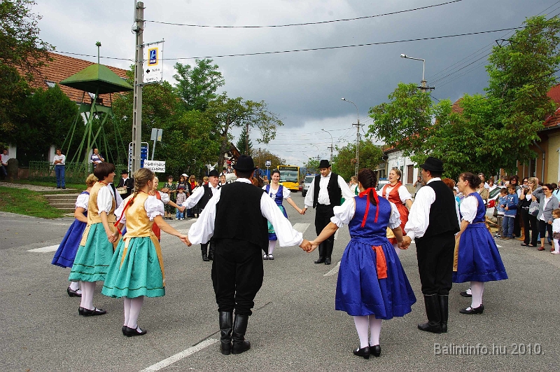 szureti_felvonulas_2010_113.jpg