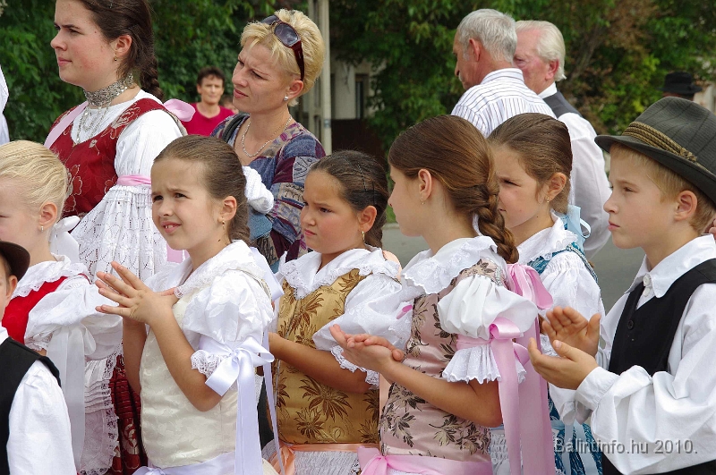szureti_felvonulas_2010_119.jpg