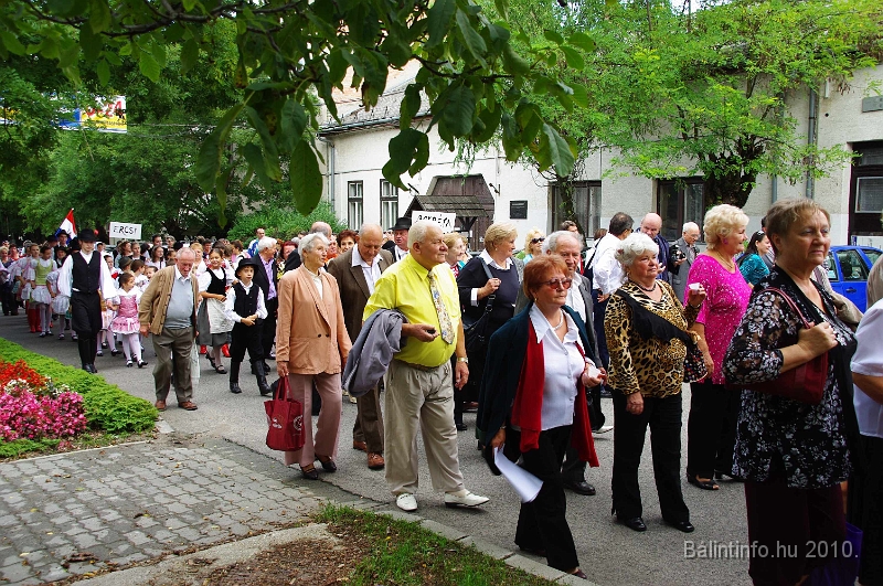 szureti_felvonulas_2010_151.jpg
