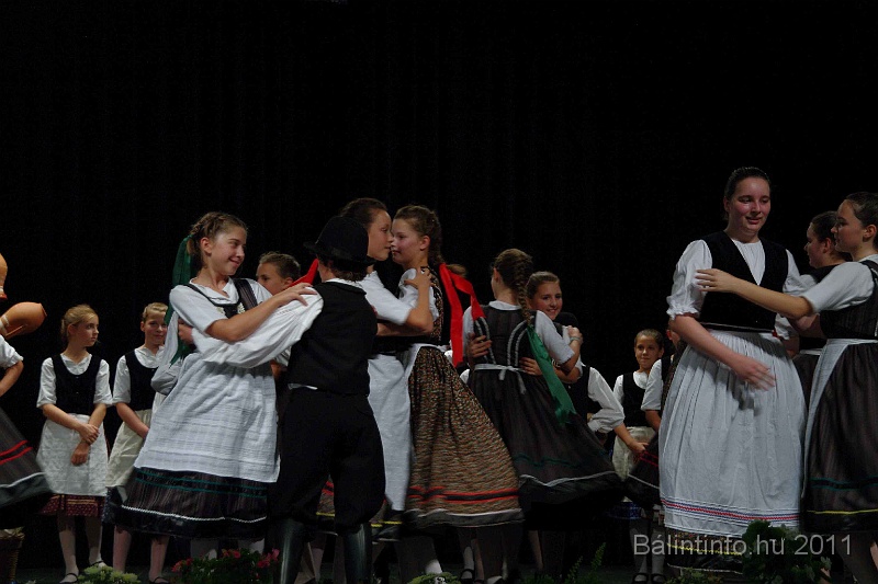 szureti_felvonulas_2011_159.jpg