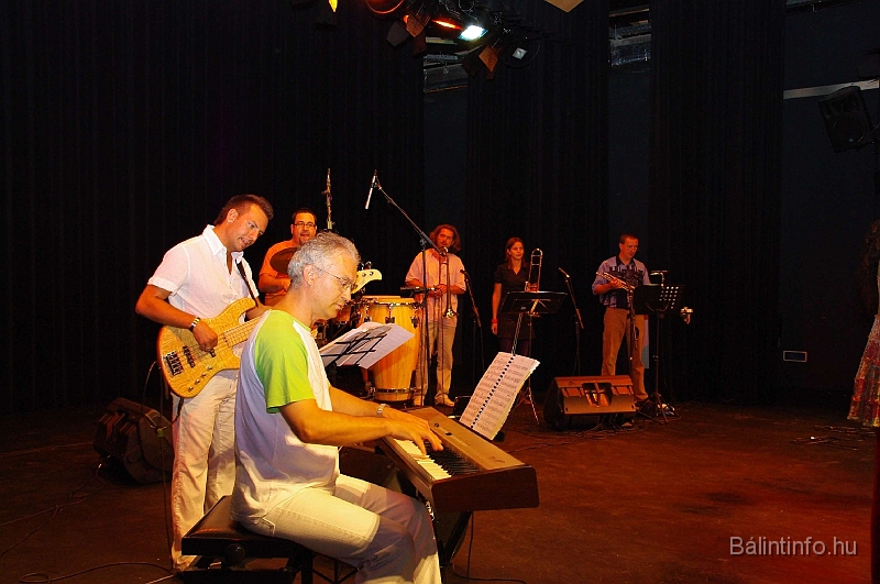 latinest_2009_004.jpg