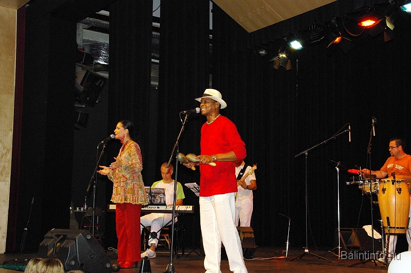 latinest_2009_007.jpg