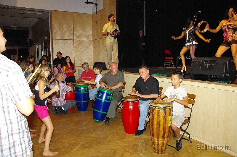 latinest_2009_110.jpg