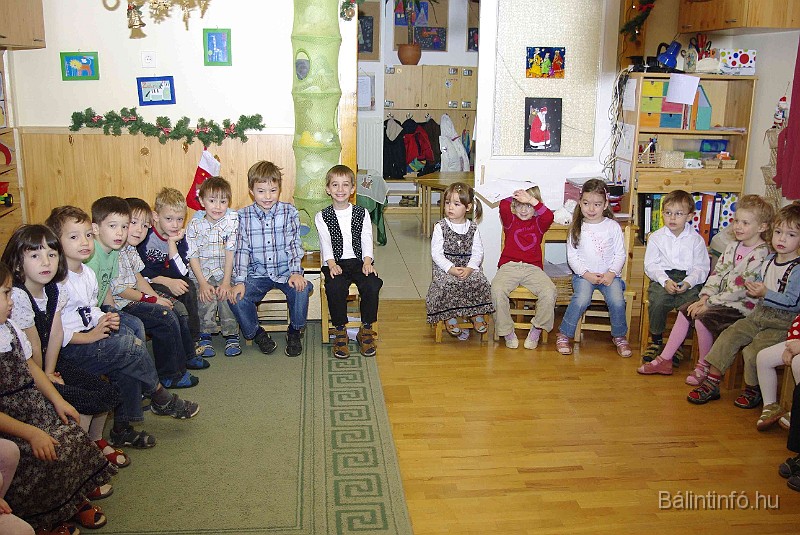 mikulas_csupasziv_2008_002.jpg