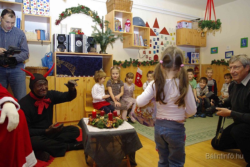 mikulas_csupasziv_2008_026.jpg
