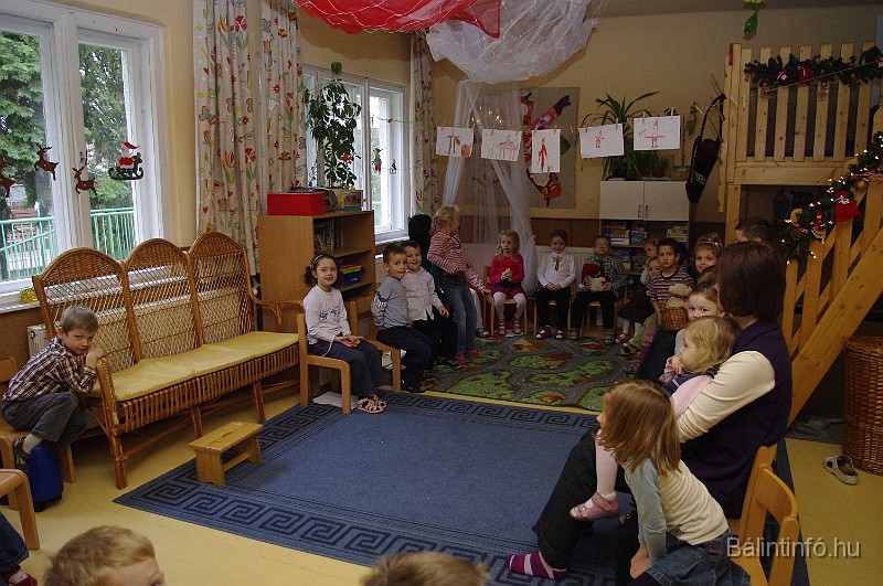 mikulas_csupasziv_2008_160.jpg