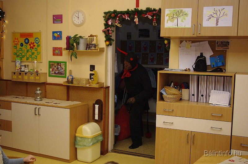 mikulas_csupasziv_2008_164.jpg