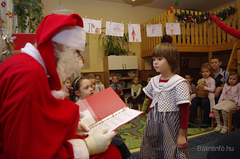 mikulas_csupasziv_2008_185.jpg