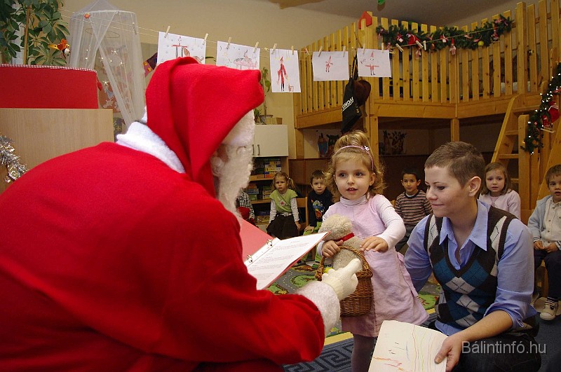 mikulas_csupasziv_2008_187.jpg