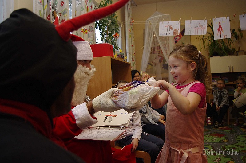 mikulas_csupasziv_2008_236.jpg