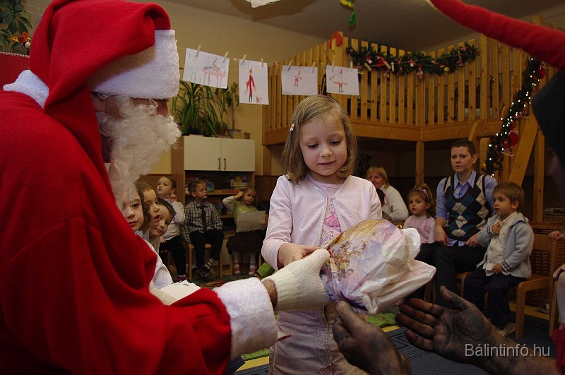 mikulas_csupasziv_2008_247.jpg