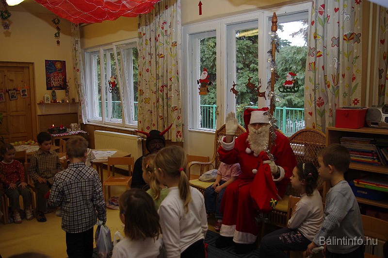 mikulas_csupasziv_2008_274.jpg