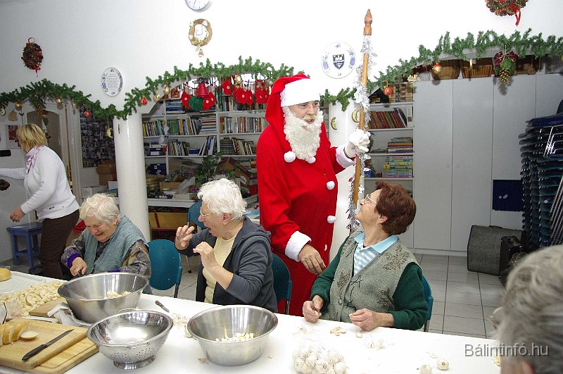 mikulas_csupasziv_2008_287.jpg