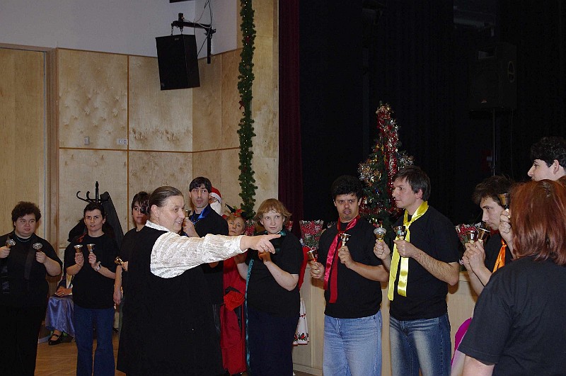 nyugdijasmikulas_2008_028.jpg
