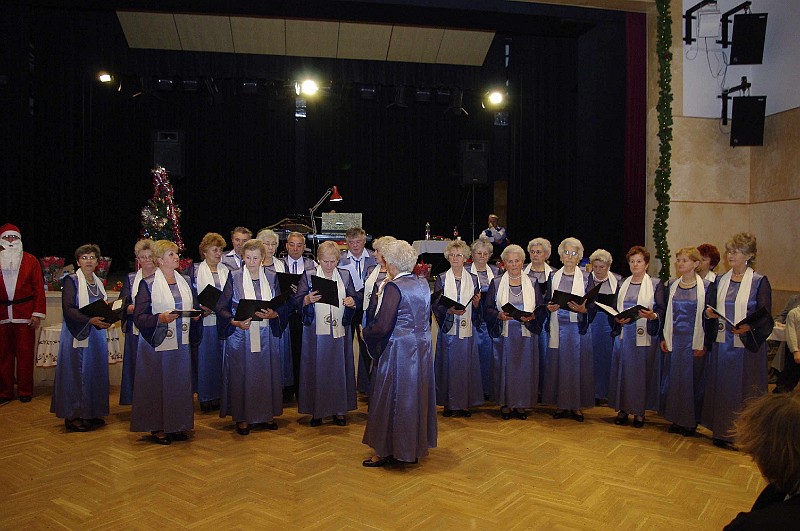 nyugdijasmikulas_2008_037.jpg