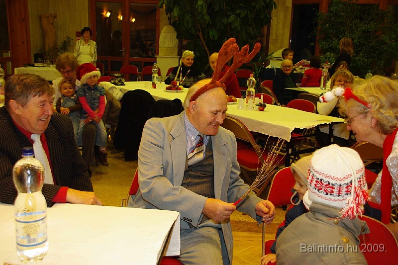 torokbalint_nyugdijasmikulas_2009_005.jpg