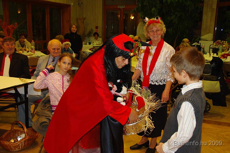torokbalint_nyugdijasmikulas_2009_007.jpg