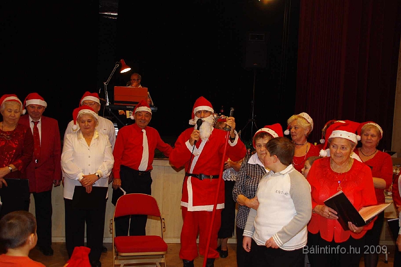 torokbalint_nyugdijasmikulas_2009_045.jpg