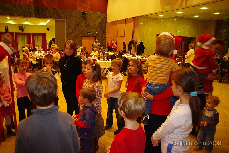 torokbalint_nyugdijasmikulas_2009_051.jpg