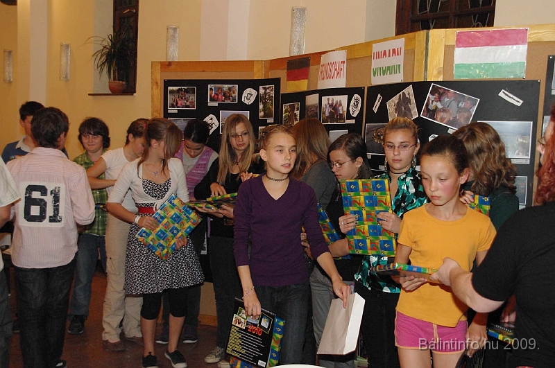 susseni_diakok_bucsuztatasa_2009_087.jpg