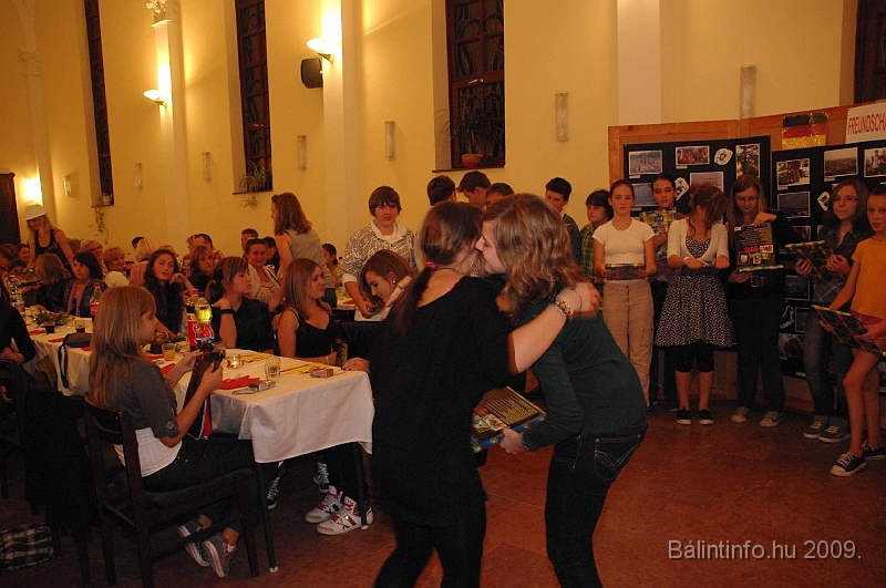 susseni_diakok_bucsuztatasa_2009_092.jpg