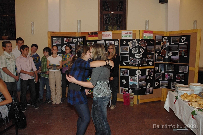 susseni_diakok_bucsuztatasa_2009_096.jpg