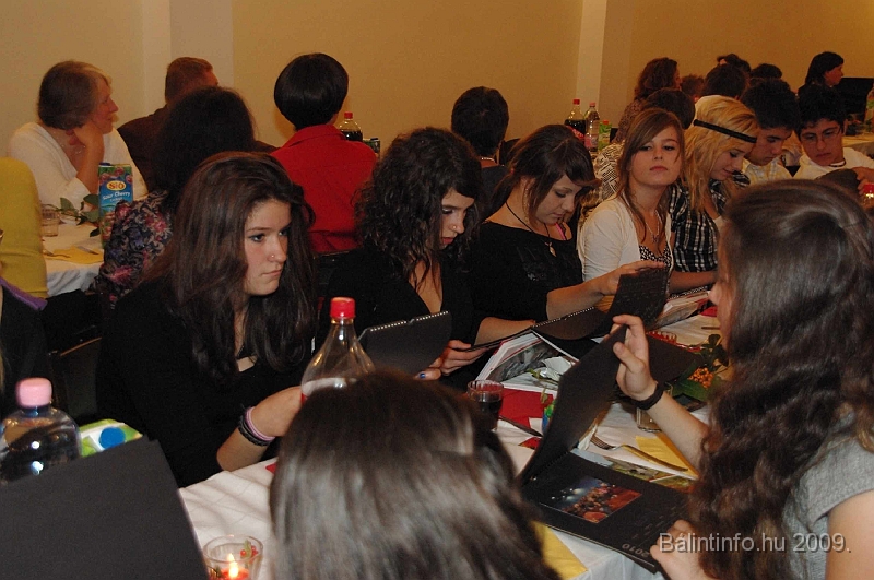 susseni_diakok_bucsuztatasa_2009_109.jpg