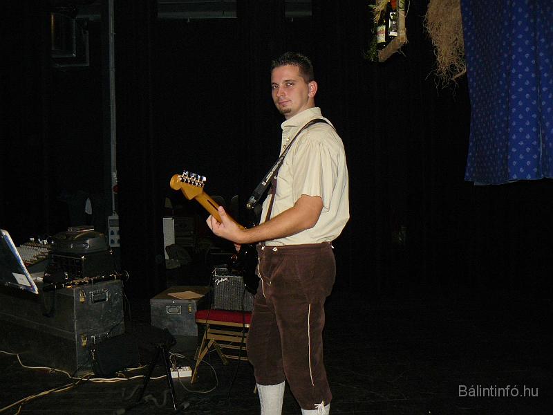 szuretibal_2008_116.jpg