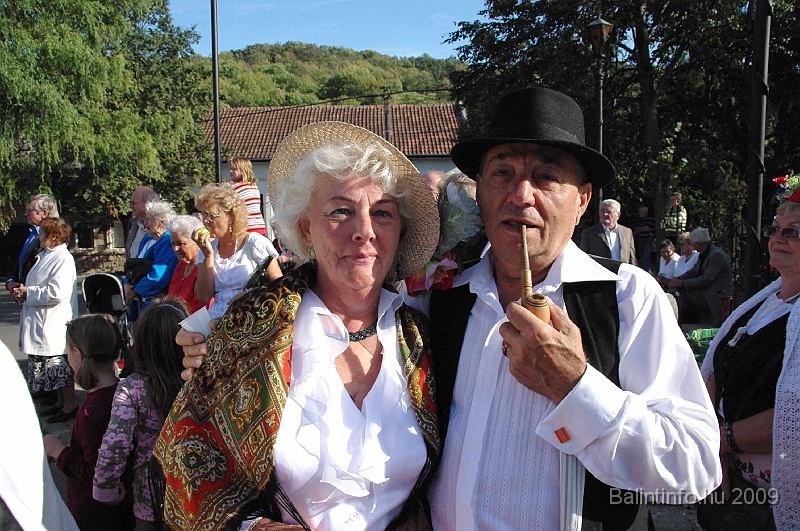 szuretibal_2009_100.jpg
