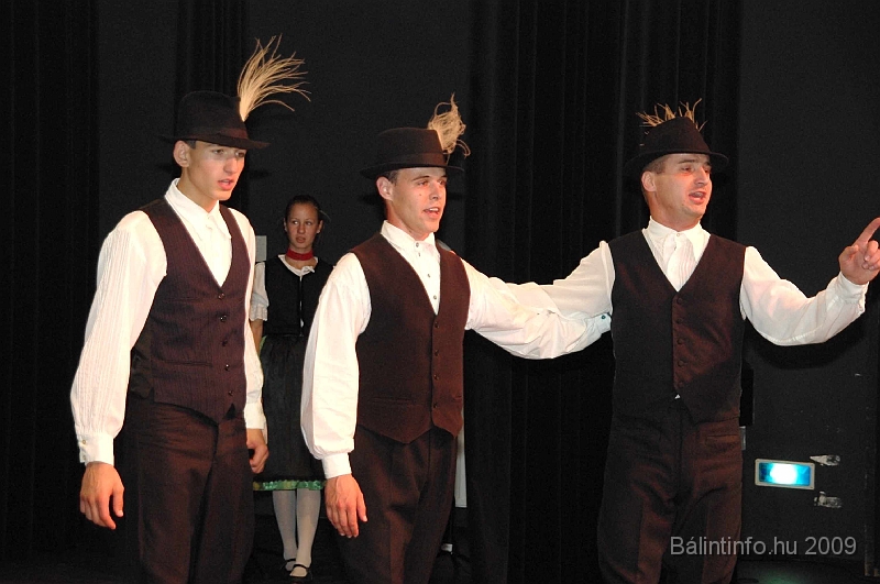szuretibal_2009_135.jpg
