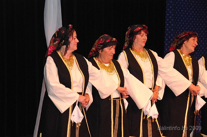 szuretibal_2009_173.jpg