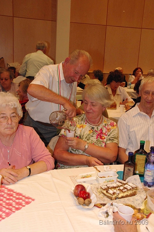 szuretibal_2009_196.jpg