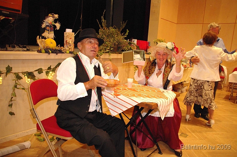 szuretibal_2009_212.jpg