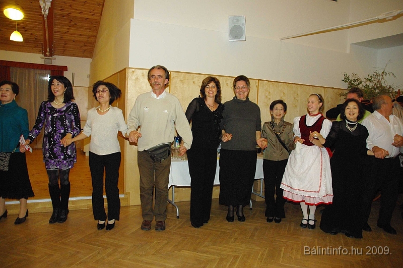 japan-magyar_est_2009.11.22.164.jpg