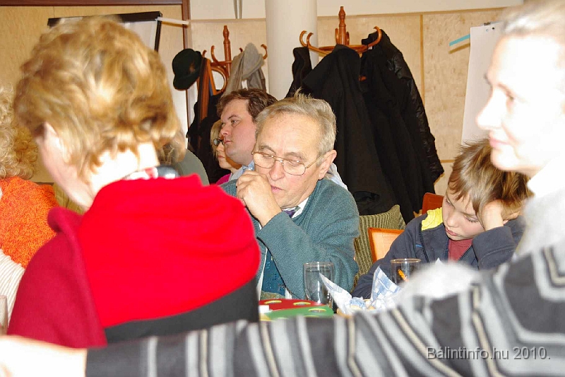 varosfejlesztocsapatjatek_2010_038.jpg
