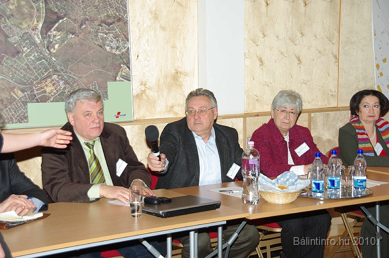 varosfejlesztocsapatjatek_2010_082.jpg