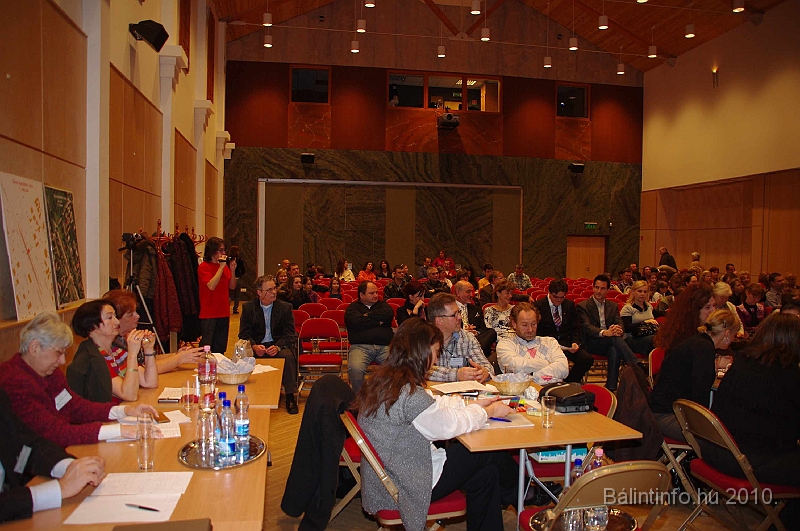 varosfejlesztocsapatjatek_2010_088.jpg