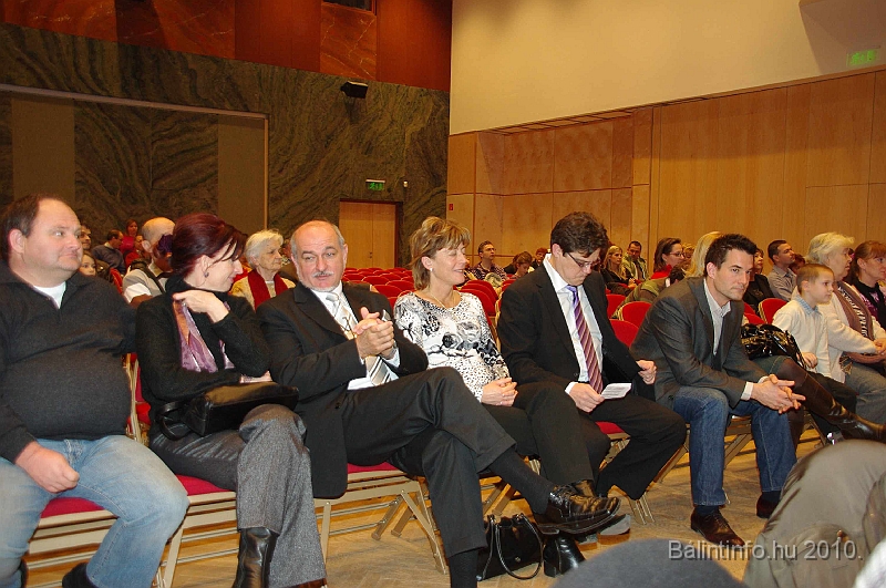 varosfejlesztocsapatjatek_2010_093.jpg