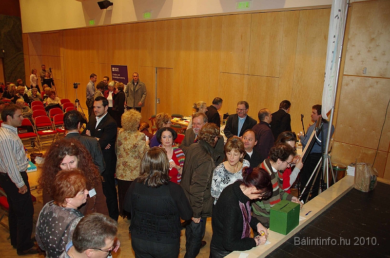 varosfejlesztocsapatjatek_2010_101.jpg