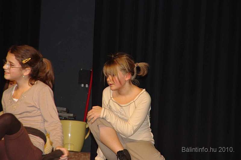 varosfejlesztocsapatjatek_2010_132.jpg