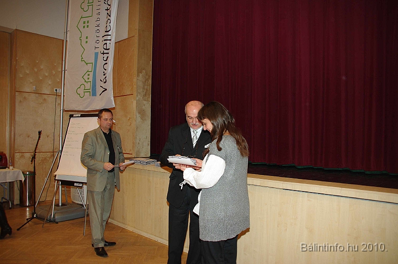 varosfejlesztocsapatjatek_2010_181.jpg